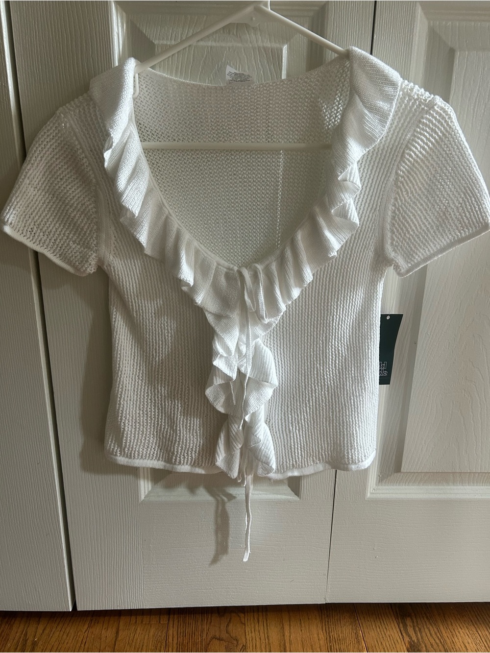wild fable White Ruffle V-Neck Tie Front Knit Top
